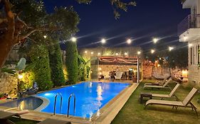 Alacati Viola Hotel (Adults Only)